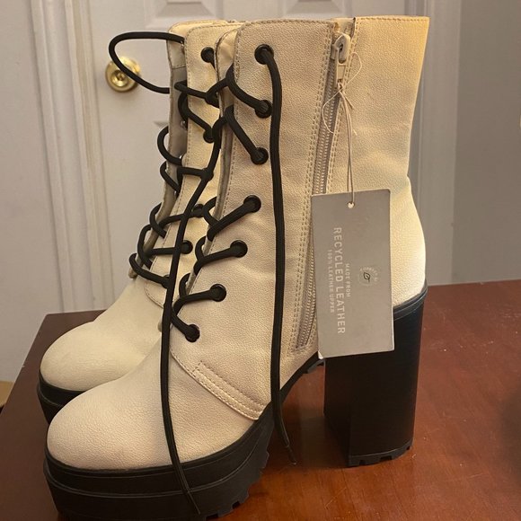 Forever 21 Real  VintageLeather  Platform Chunky High Heel Lace Up Combat Boots - Picture 1 of 3